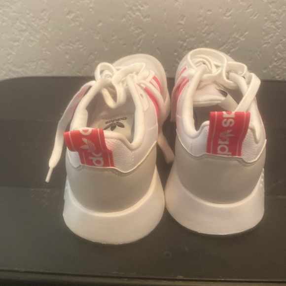 Adidas pink and white - Picture 2 of 4